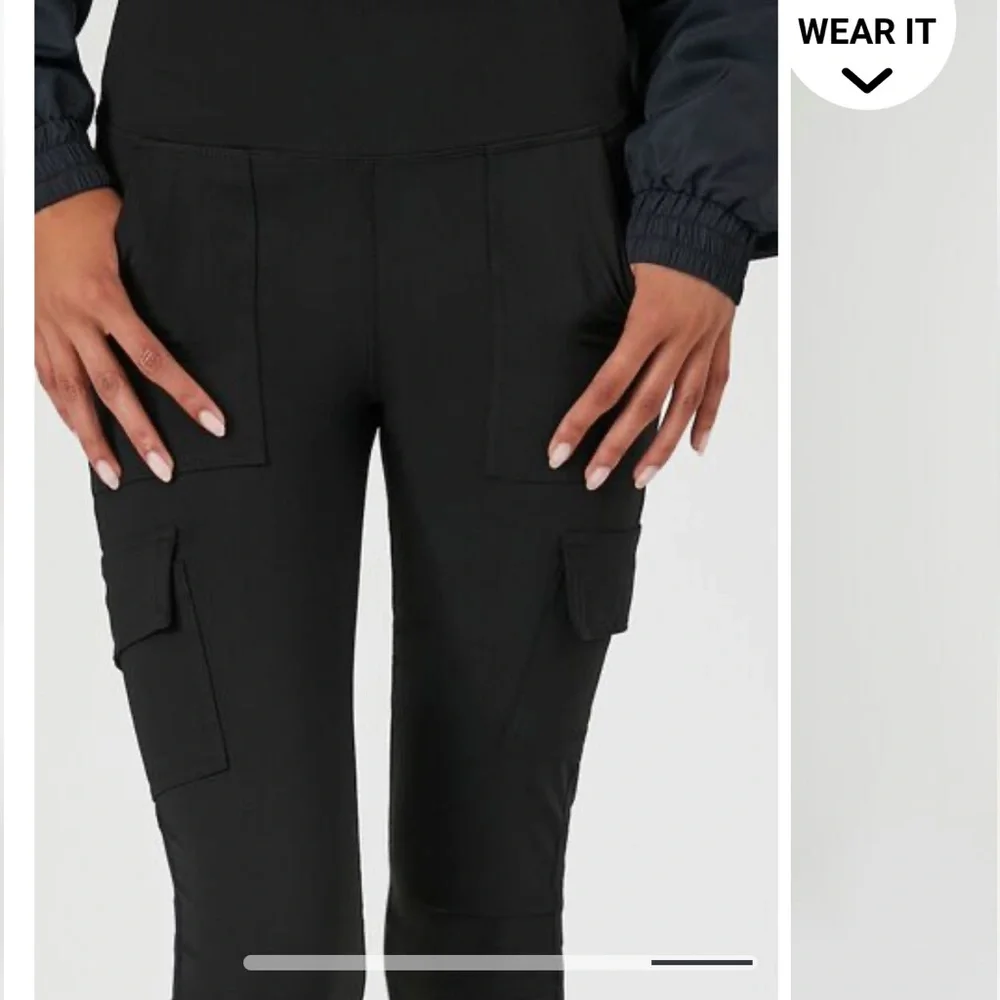 NWOT High Waist Cargo Leggings - Picture 5 of 6